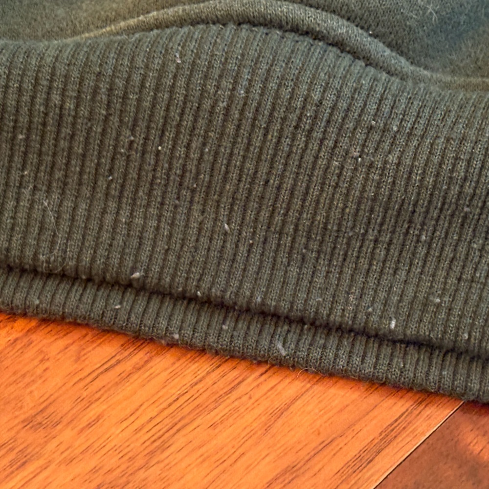 White Fox
All You Need Is Love Hoodie Forest Green, size XXS-XS, USED - Picture 9 of 16